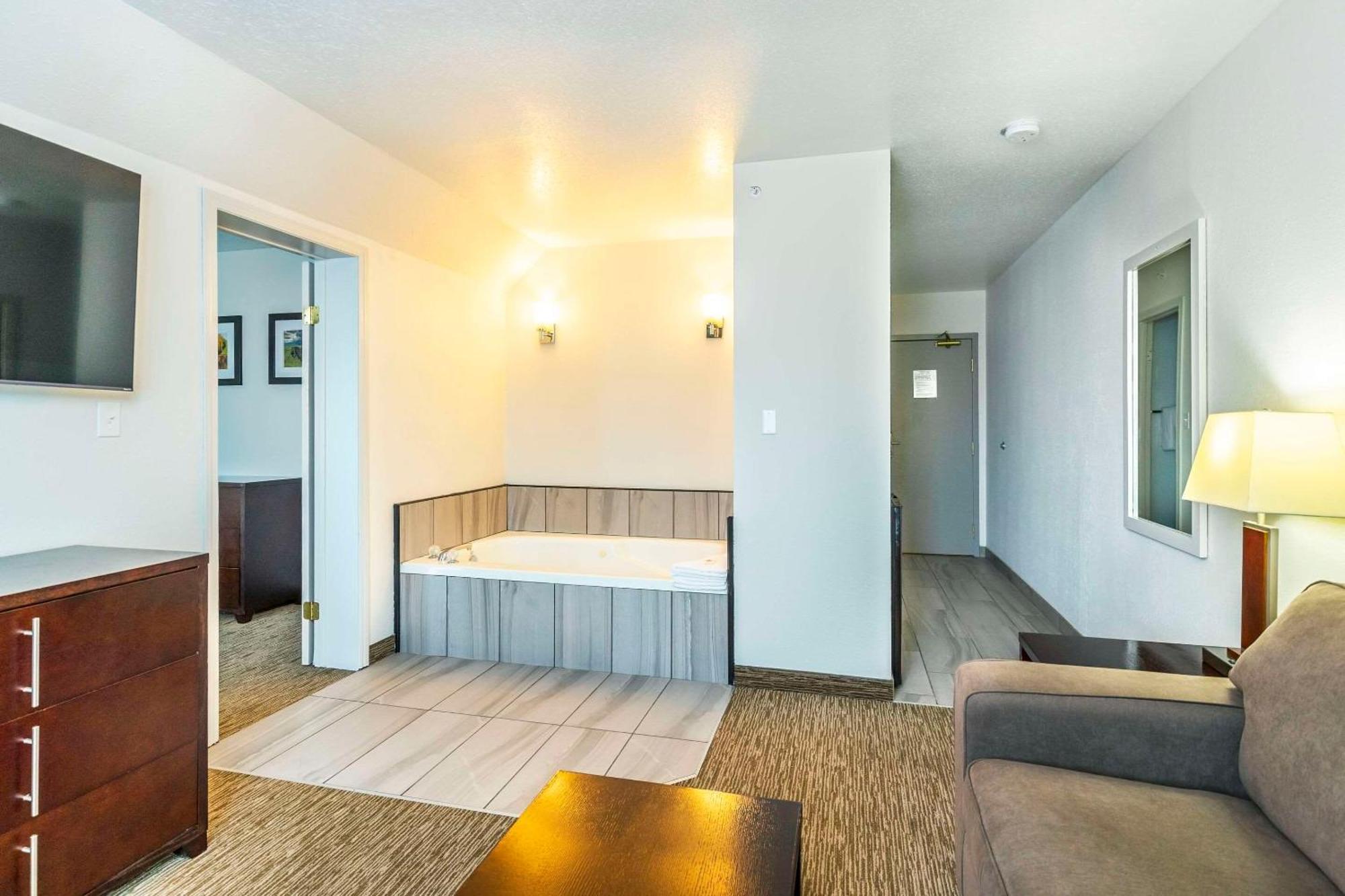 Comfort Inn & Suites Yorkton Extérieur photo