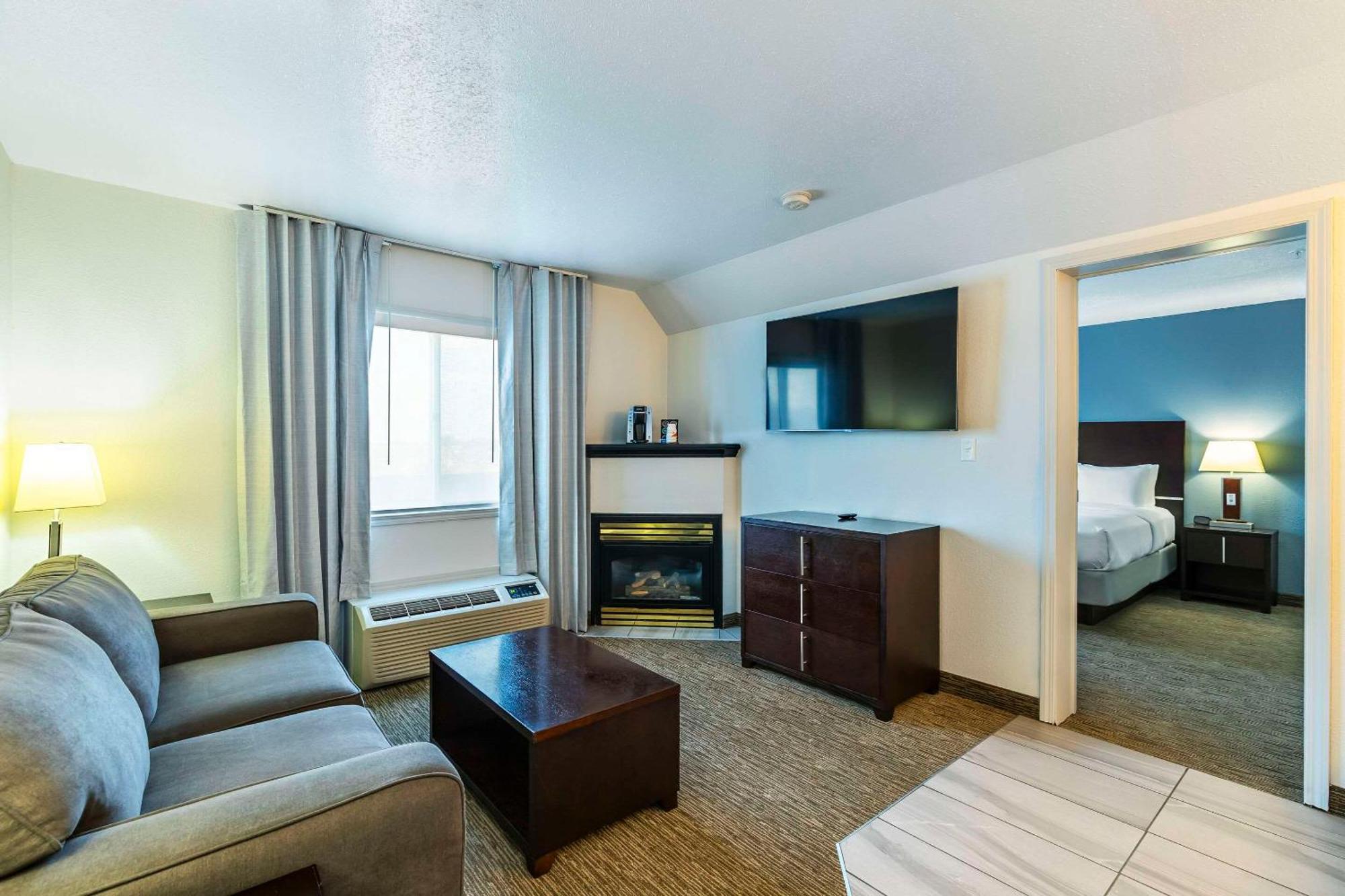 Comfort Inn & Suites Yorkton Extérieur photo
