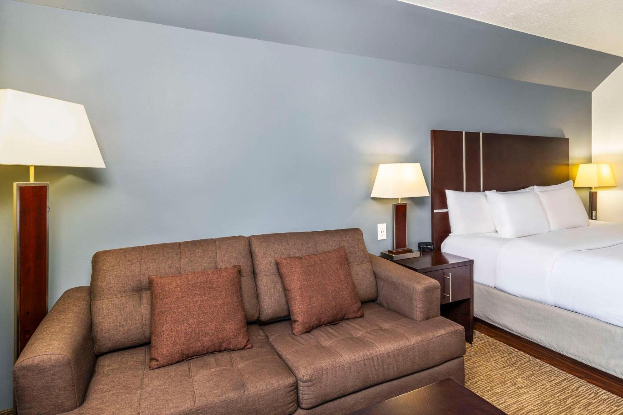 Comfort Inn & Suites Yorkton Extérieur photo